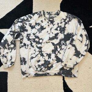 Black and White Tie-Dye Sweatshirt
